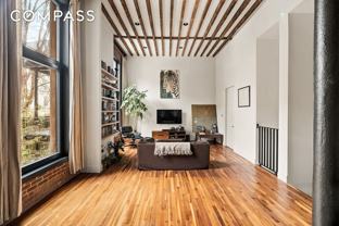 533 Leonard St #1B - Photo 1 of 1