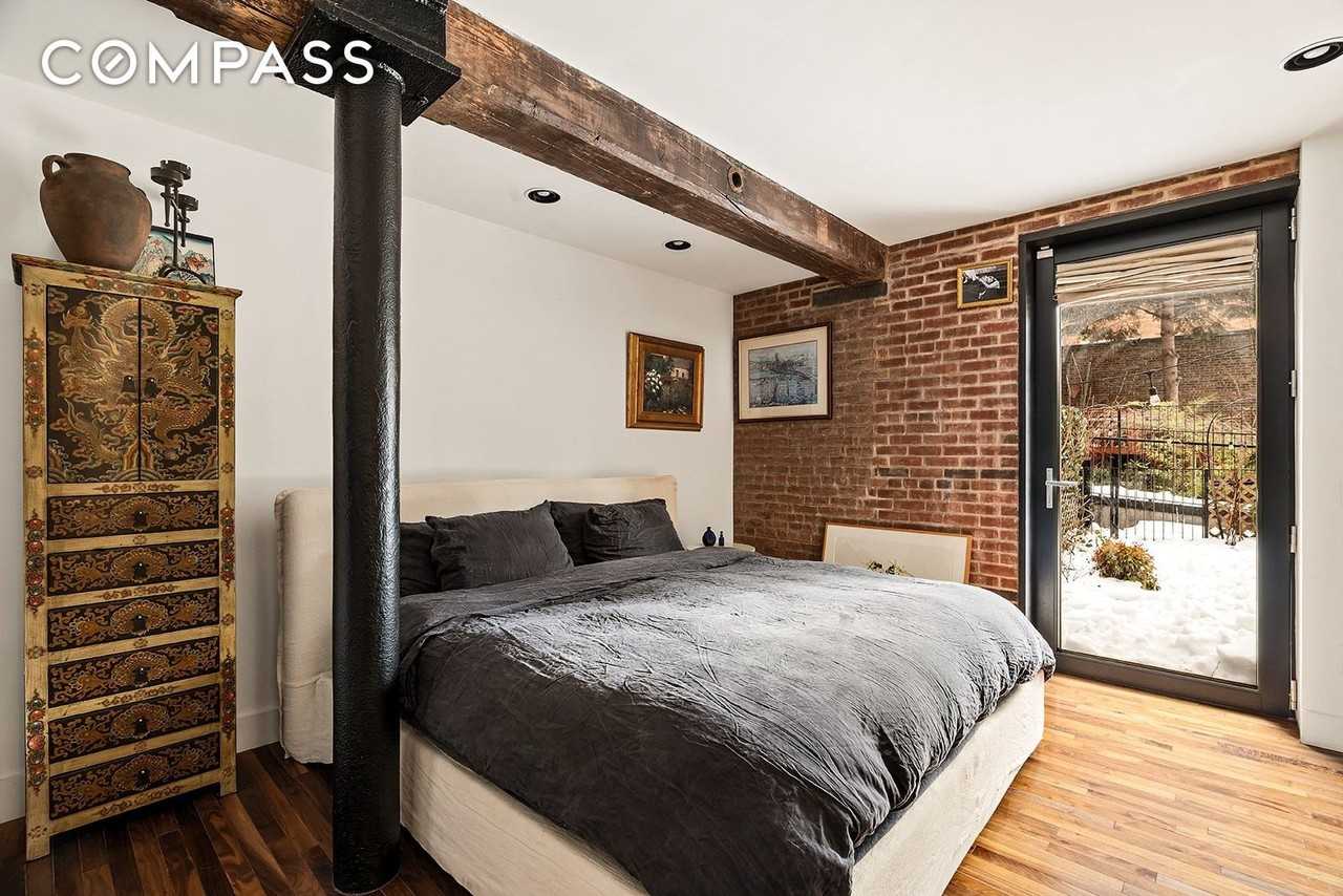 533 Leonard St #1B - Photo 5 of 11