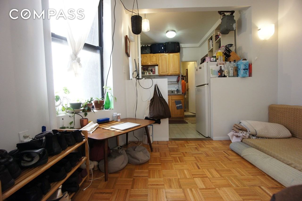 330 W 43rd St #15 - Photo 2 of 7