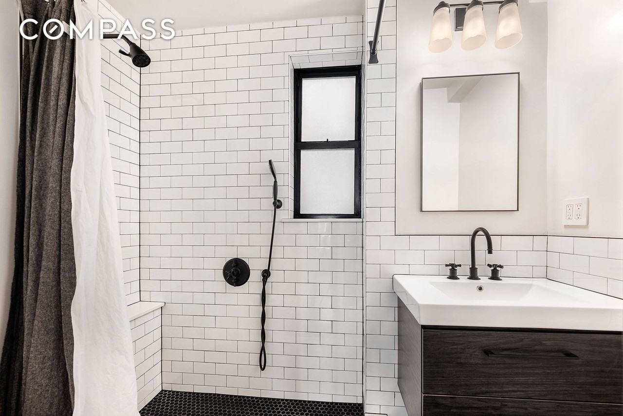 339 E 58th St #3J - Photo 5 of 9