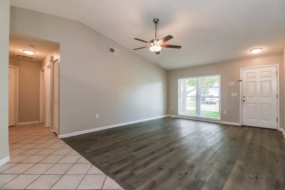 706 Hazy Meadow Ct - Photo 3 of 16