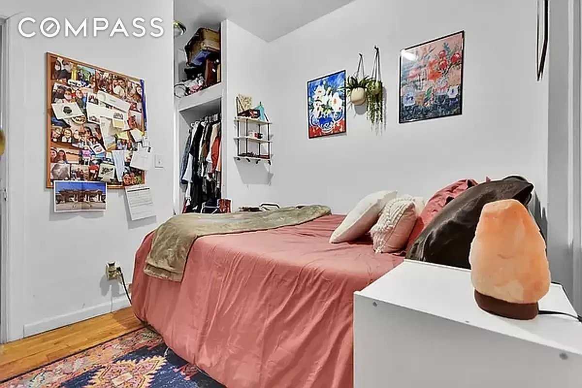416 E 71st St #17 - Photo 4 of 8