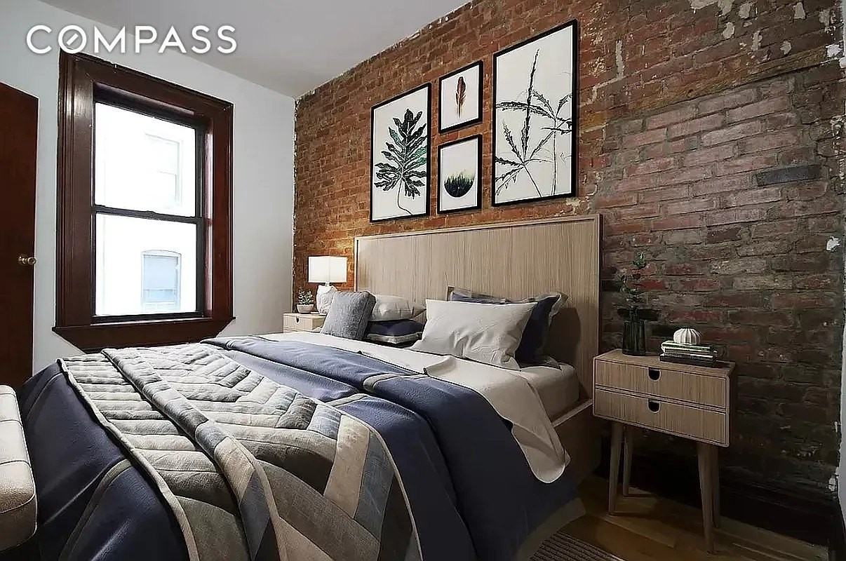 24 E 97th St #13 - Photo 3 of 6