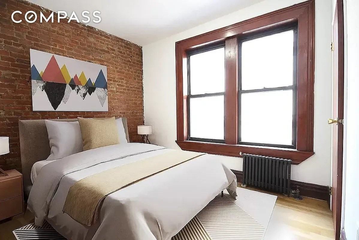 24 E 97th St #13 - Photo 4 of 6