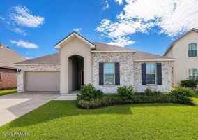 featured image of 115 Rue Chateau Royal