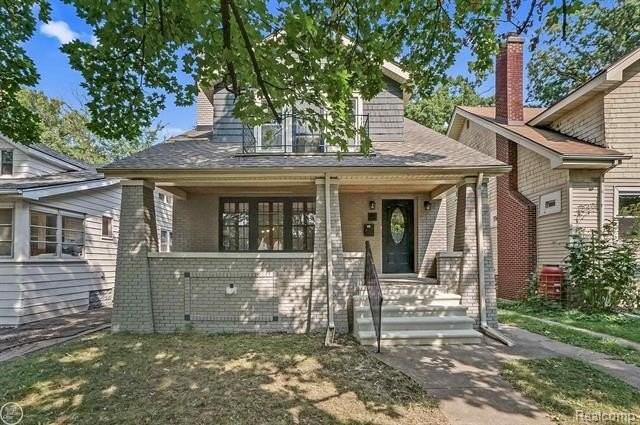 210 W Webster St - Photo 2 of 17