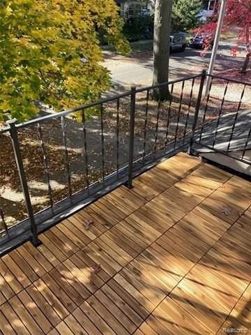 210 W Webster St - Photo 7 of 17