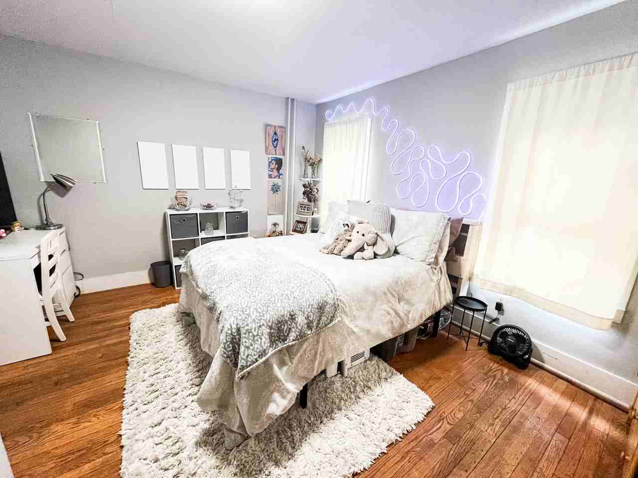 327 Pleasant St #1 - Photo 3 of 16