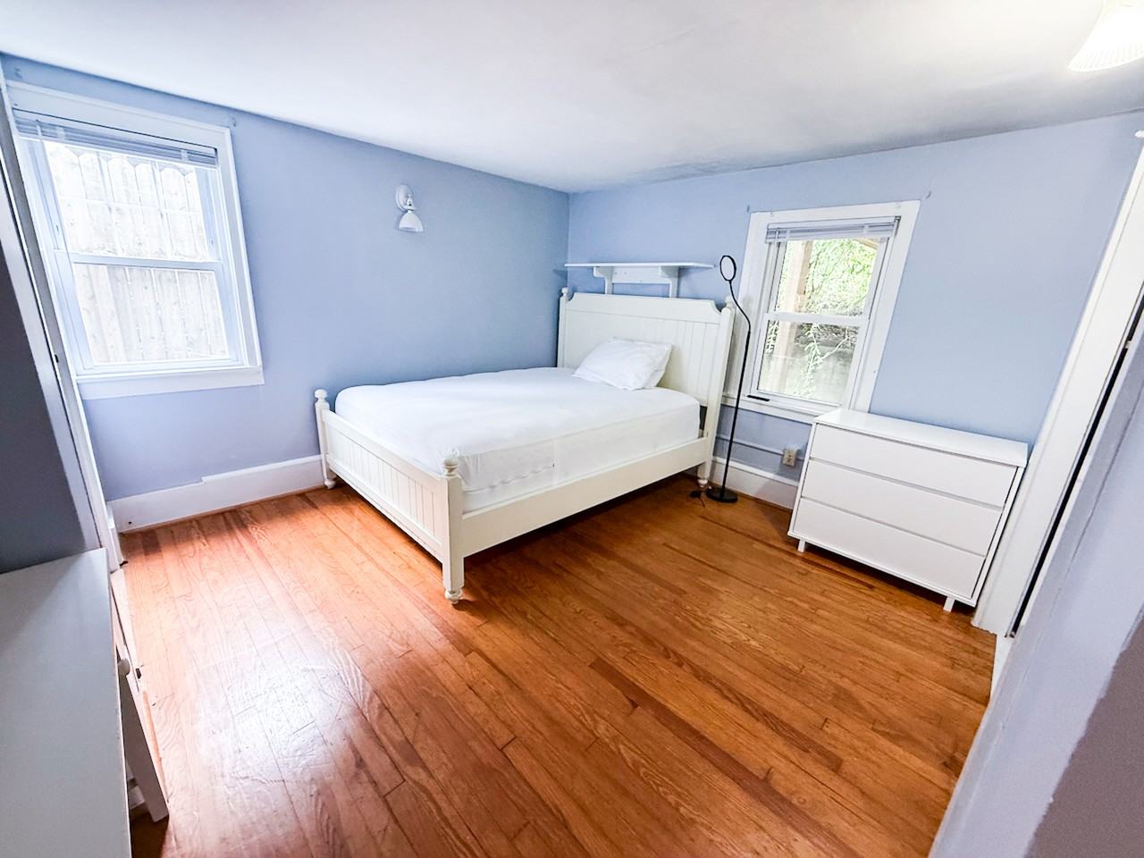 327 Pleasant St #1 - Photo 4 of 16