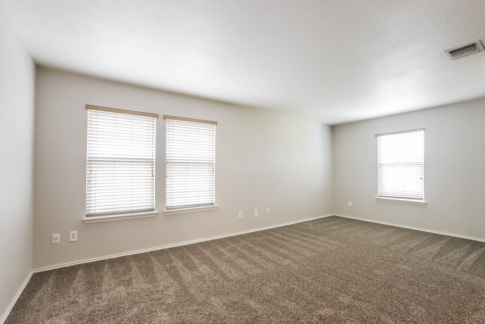 7935 Raven Creek Ln - Photo 7 of 17