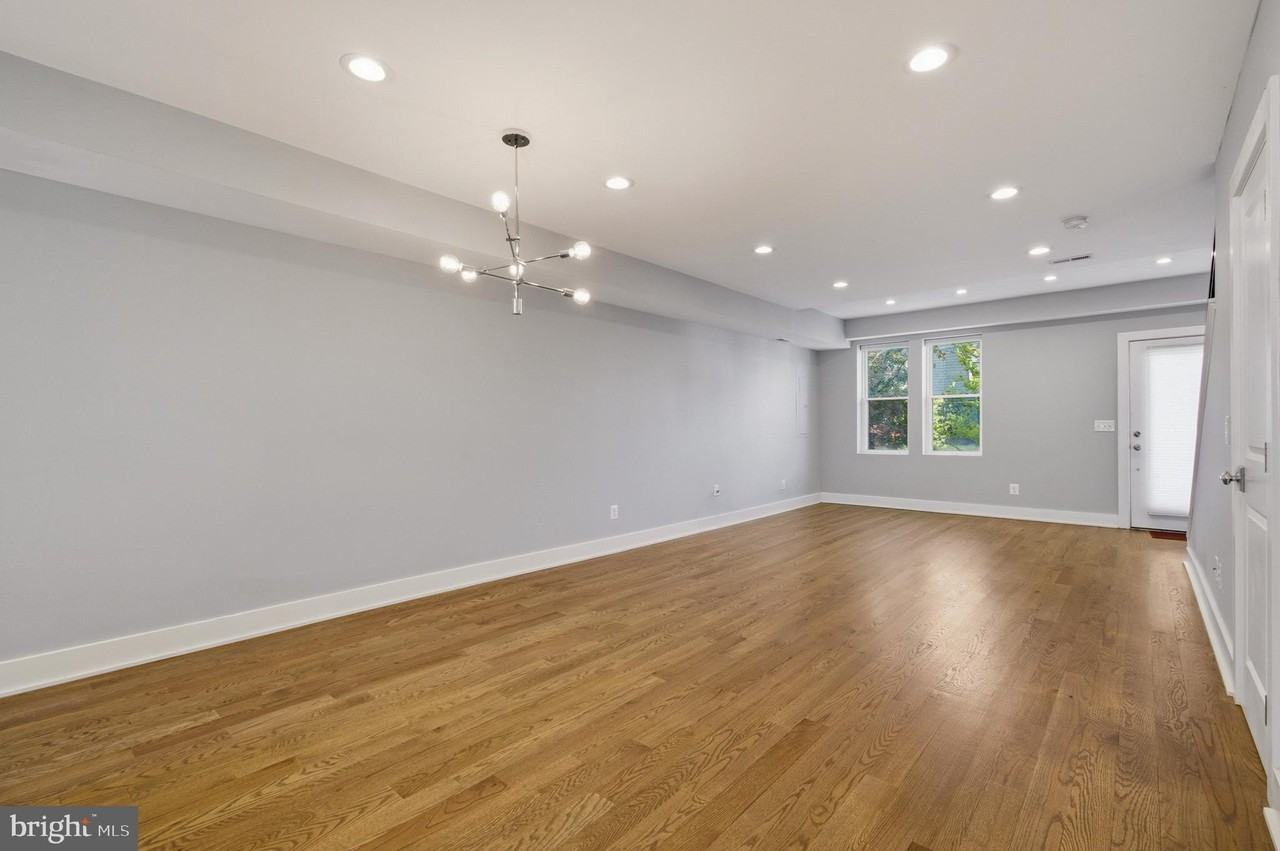 925 Delafield Pl Nw - Photo 6 of 32