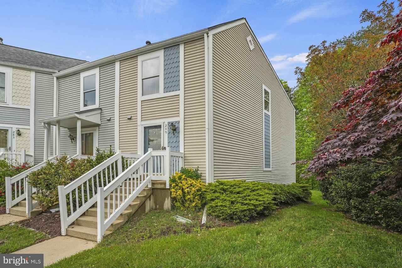 249 Sycamore Ridge Rd - Photo 2 of 34