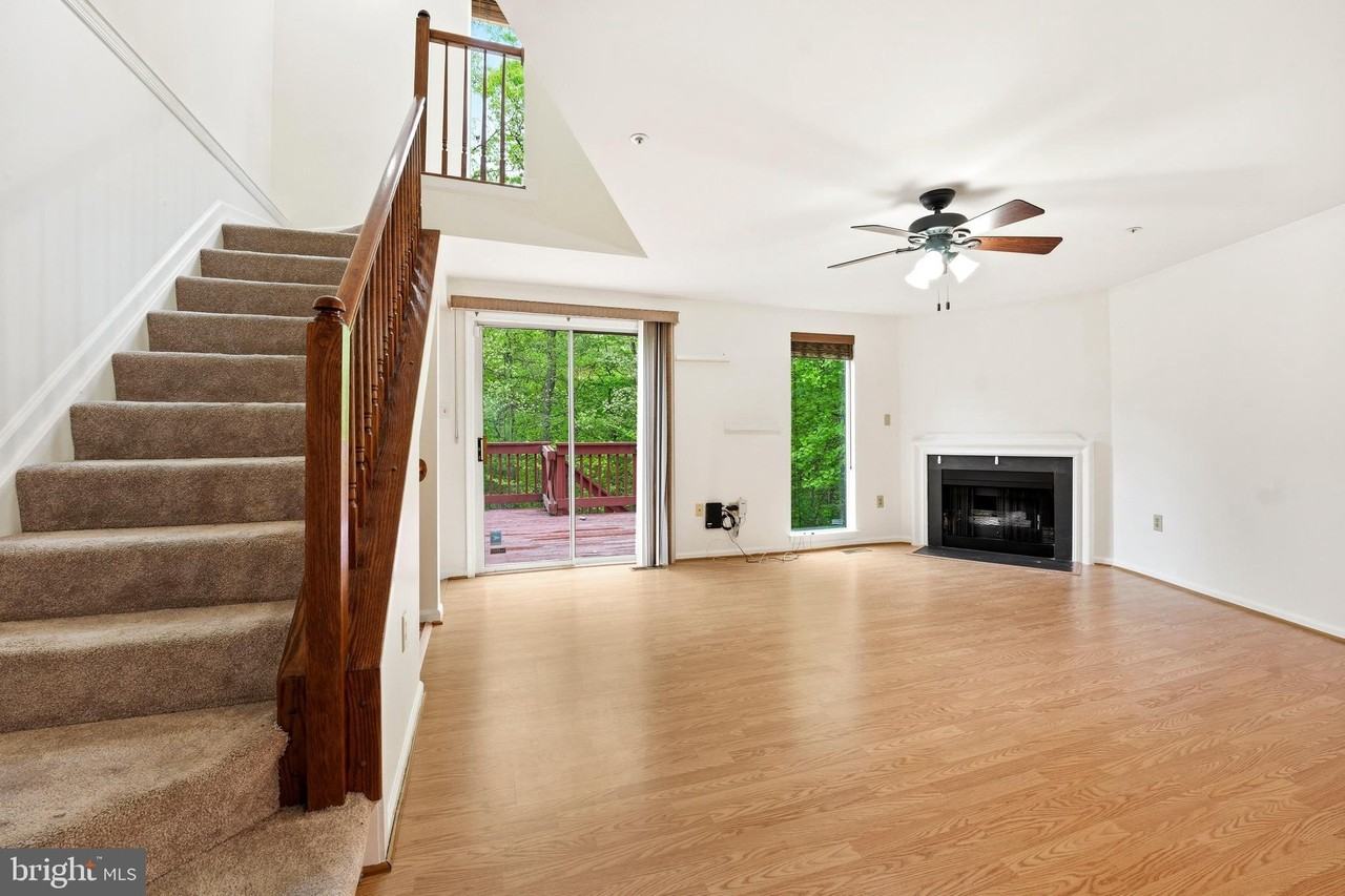 249 Sycamore Ridge Rd - Photo 4 of 34