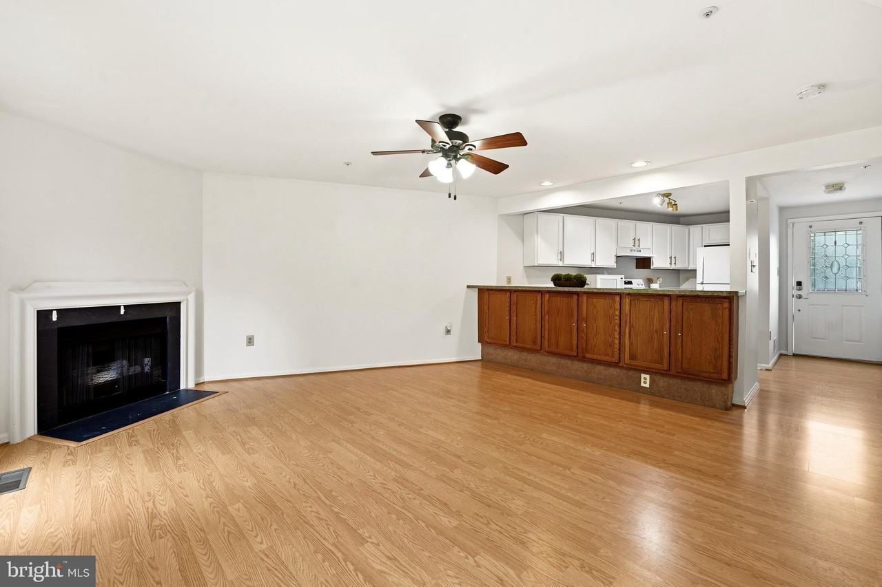 249 Sycamore Ridge Rd - Photo 6 of 34