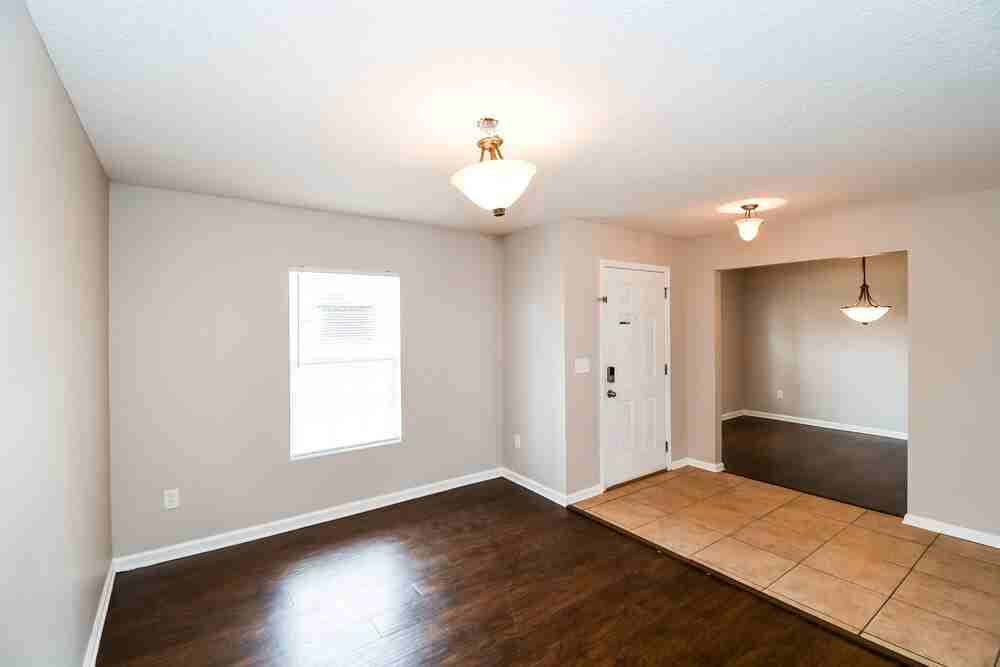 11266 Silver Key Dr - Photo 4 of 16