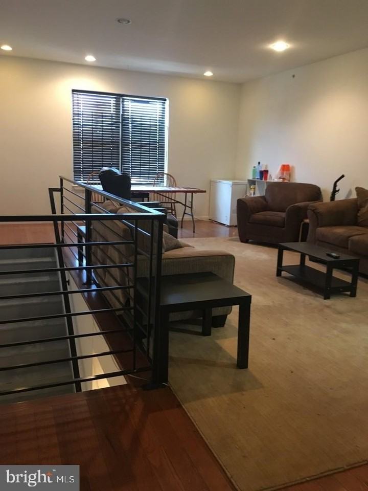 1835 N 17th St - Photo 3 of 13