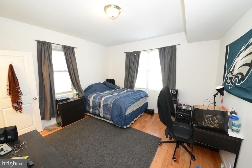 1835 N 17th St - Photo 5 of 13