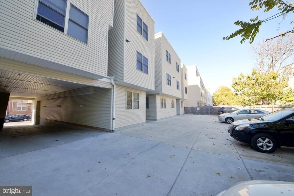 1817 N 17th St #C1 - Photo 5 of 5