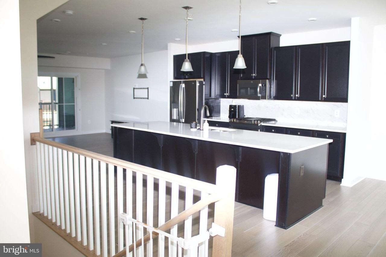 1697 Dunnington Pl - Photo 6 of 50