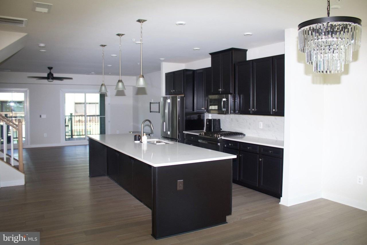 1697 Dunnington Pl - Photo 7 of 50