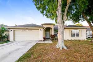 featured image of 1434 Lakehurst Way