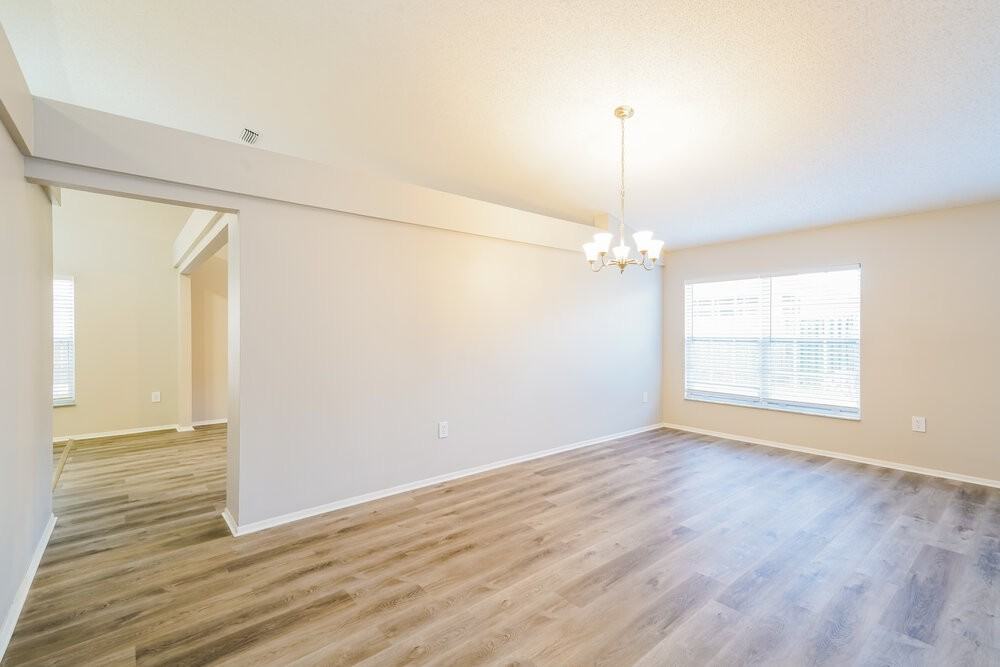 1434 Lakehurst Way - Photo 4 of 16