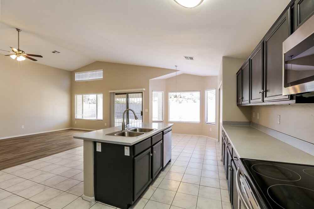 1510 N Saddle St - Photo 7 of 16