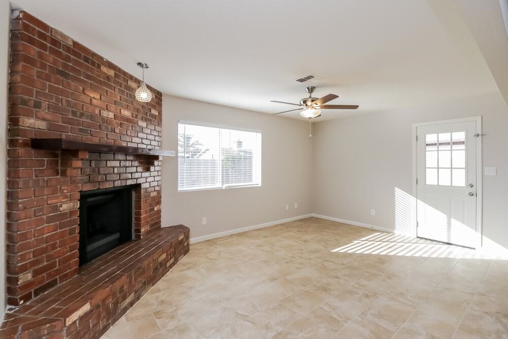 2641 E Isabella Ave - Photo 3 of 16