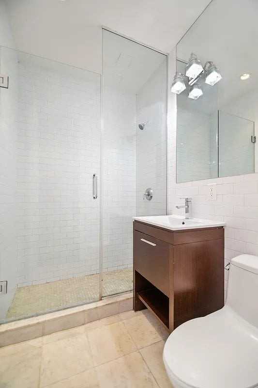 328 E 4th St #A - Photo 5 of 5