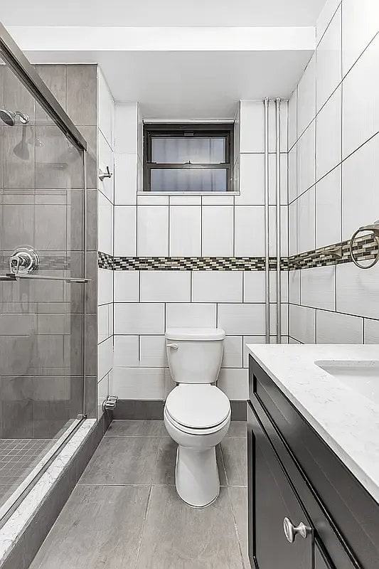 493 7th Ave #4R - Photo 5 of 5