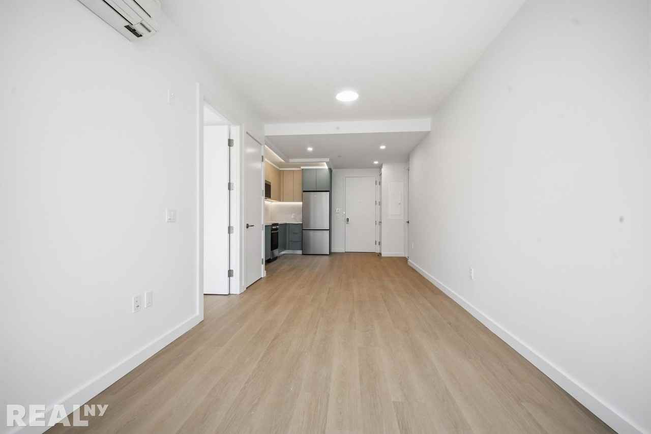 Bedford Ave #712B - Photo 6 of 9