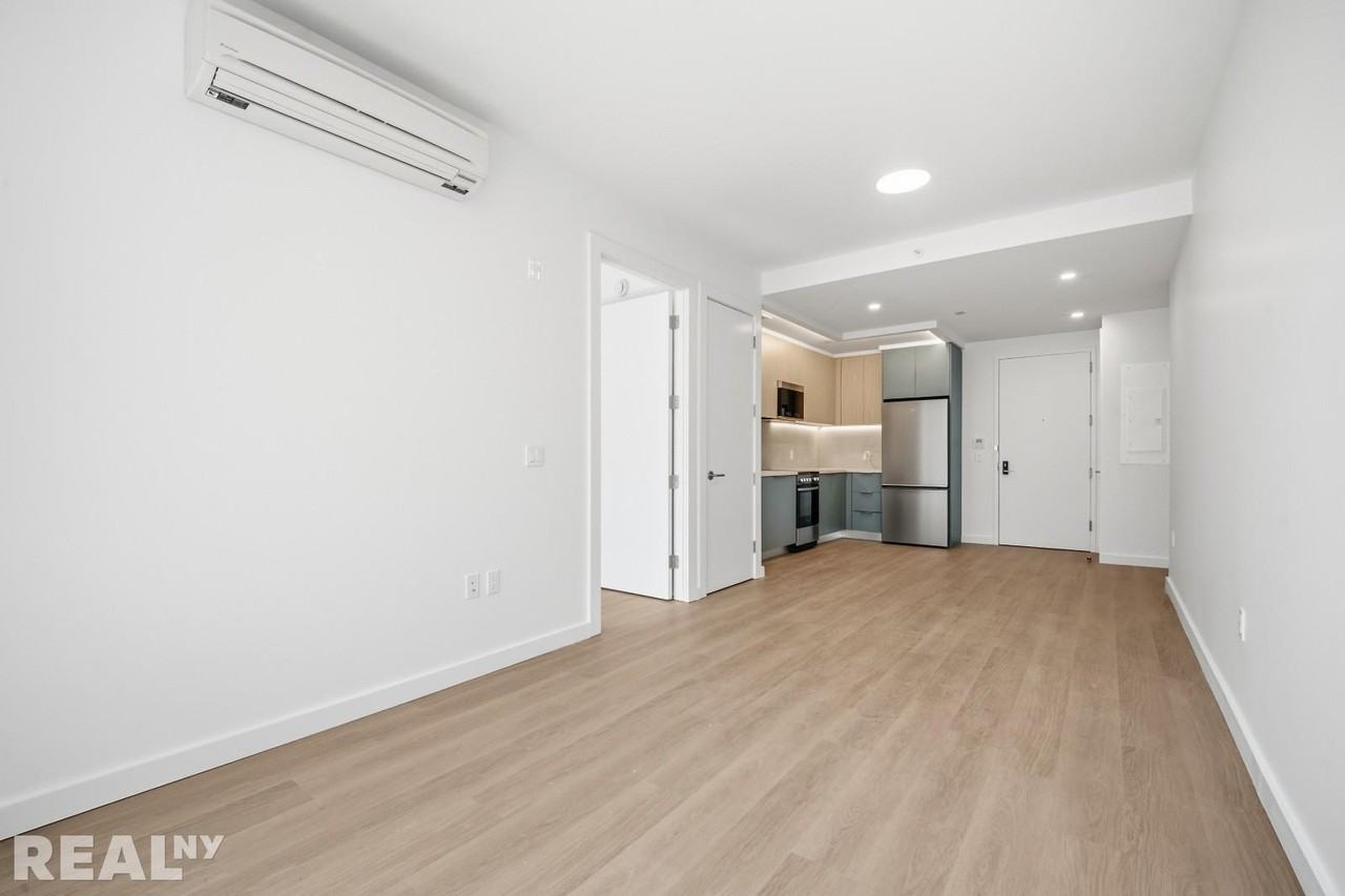 Bedford Ave #712B - Photo 7 of 9