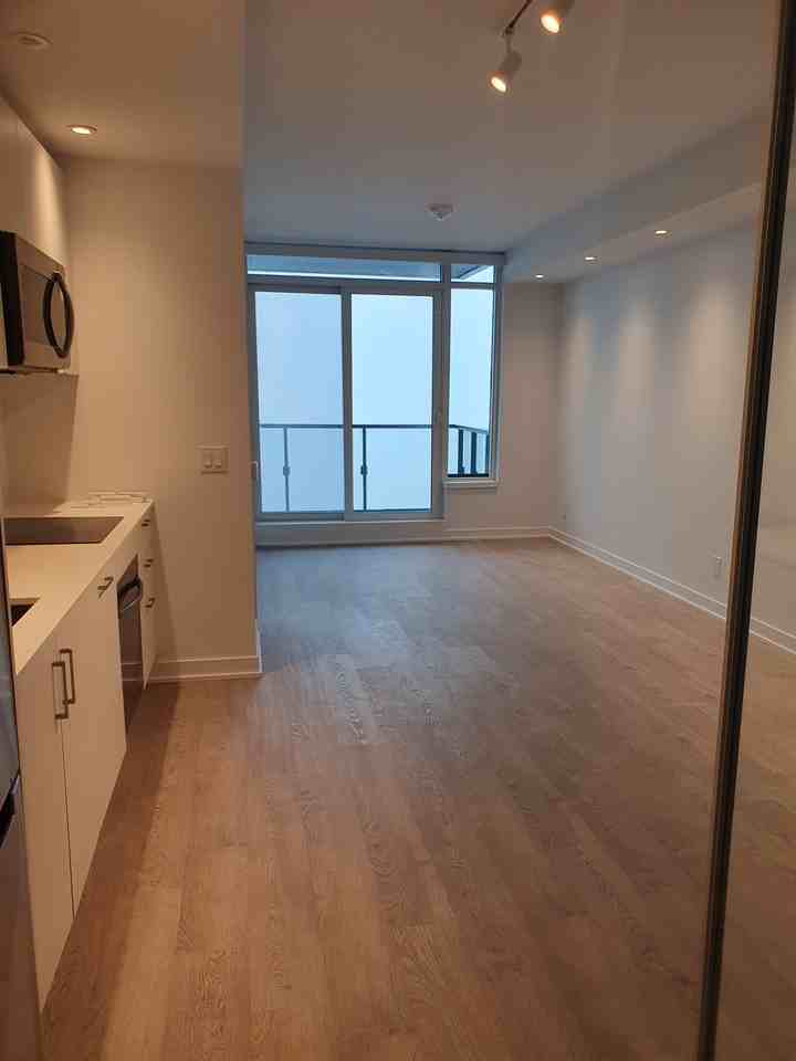 1926 Lake Shore Boulevard West #3905 - Photo 2 of 16