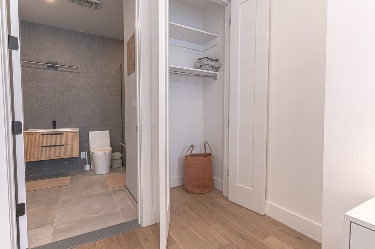 233 Covert St #1515247P - Photo 4 of 25