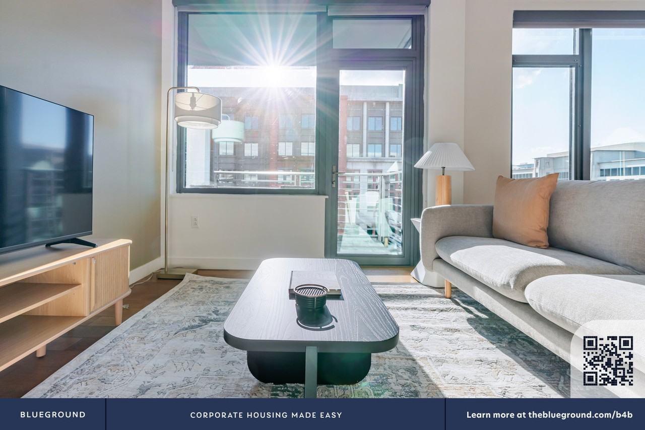 1212 4th Street Southeast - Photo 6 of 37