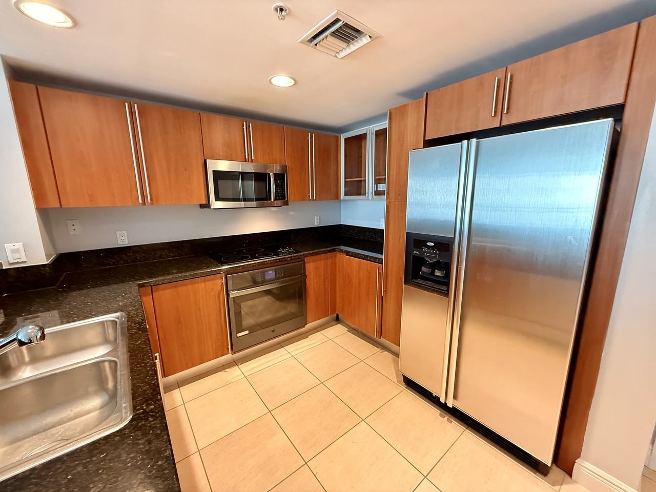 610 Clematis Street #825 - Photo 2 of 4