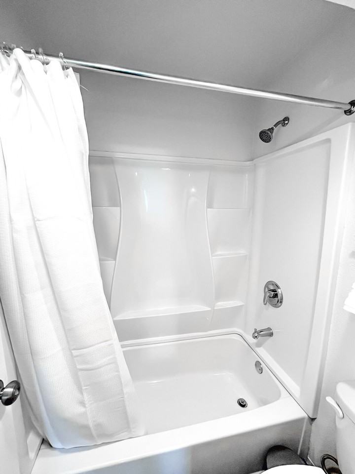 2515 Burnet Ave #1036875P - Photo 5 of 23