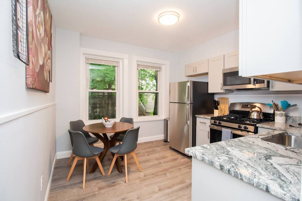 636 Washington St #1238028P - Photo 4 of 15