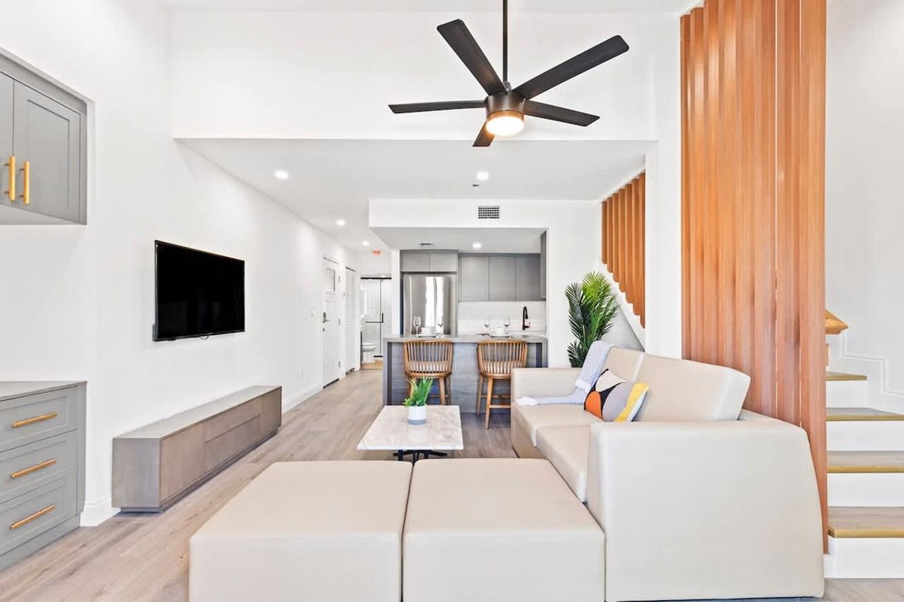 8115 Thomas Dr #1355017P - Photo 3 of 24