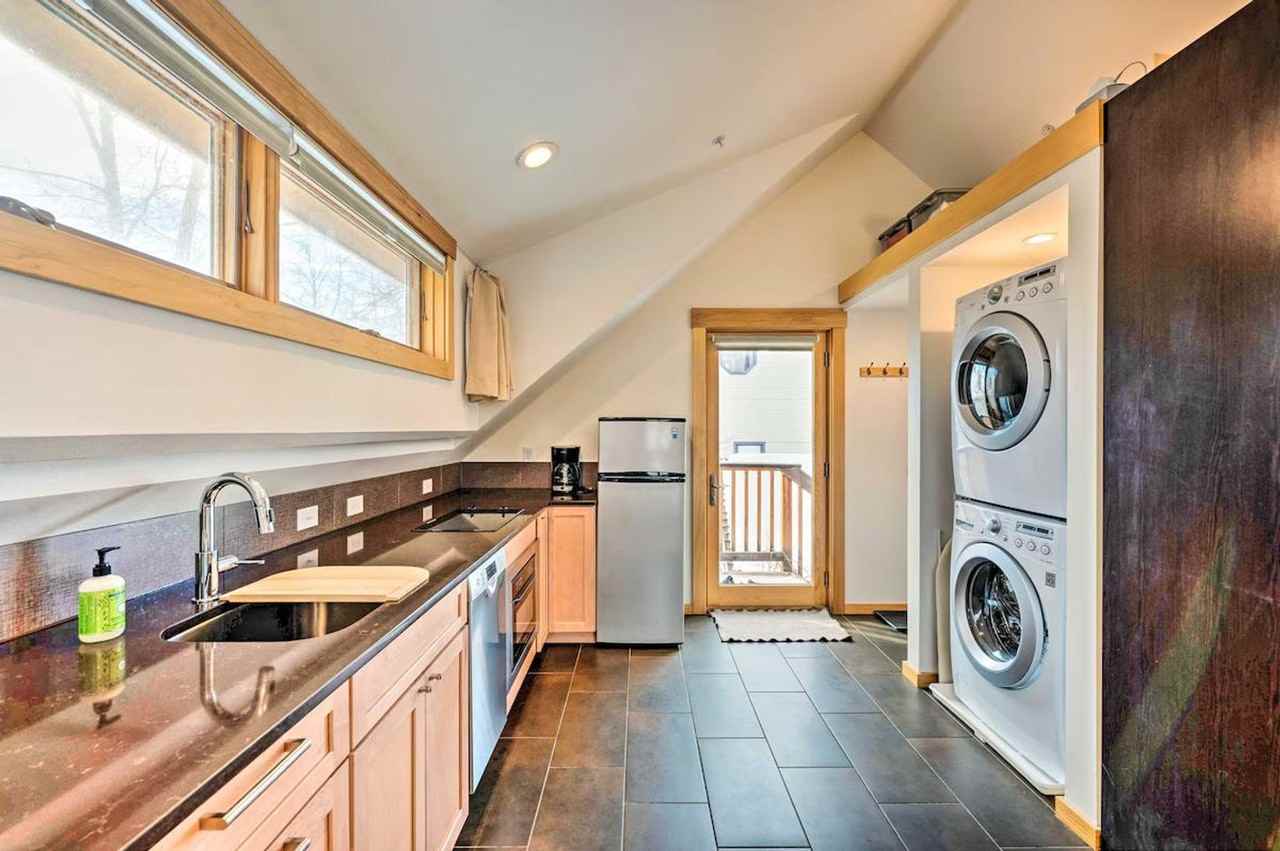 2329 Pine St #1383709P - Photo 3 of 26