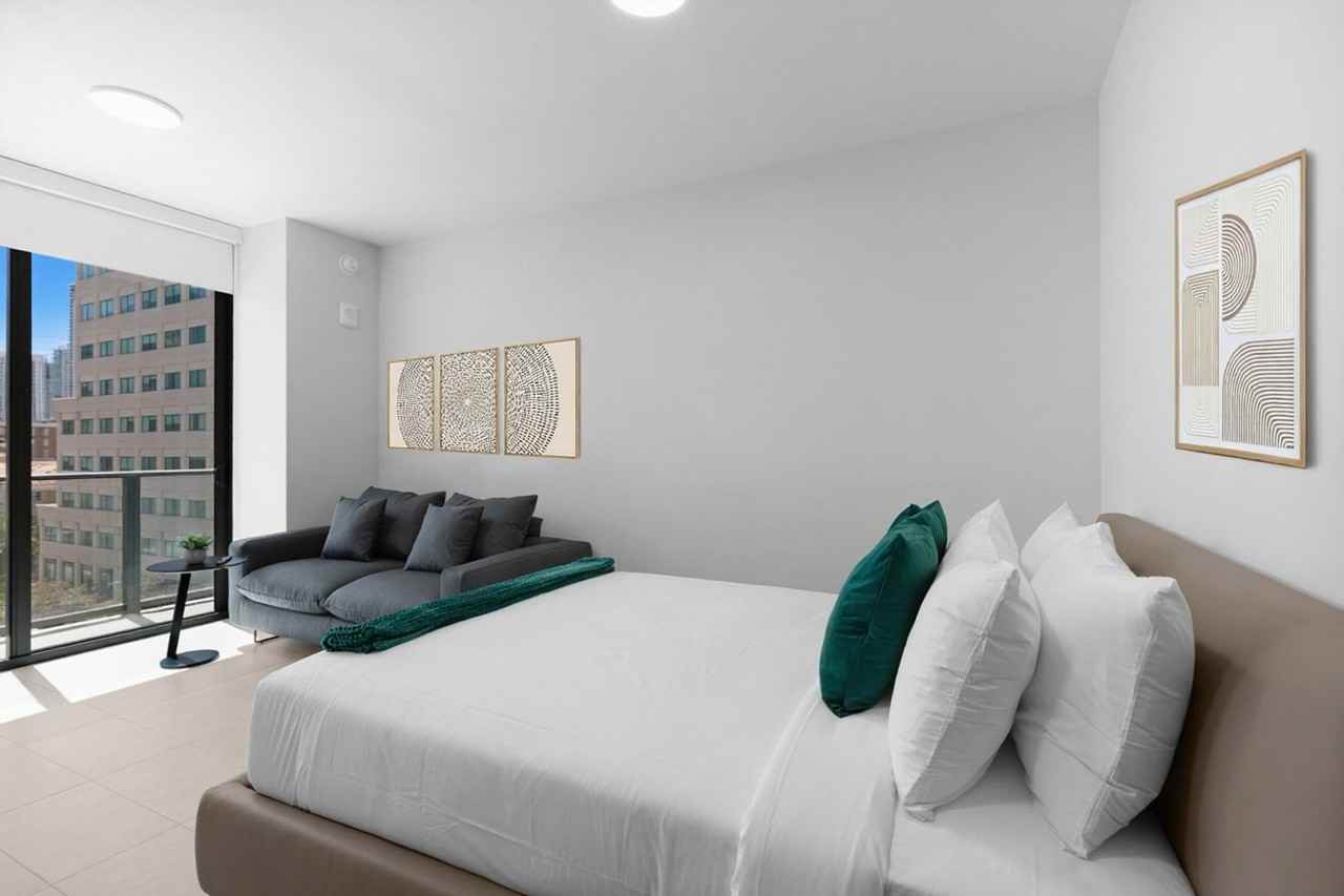 501 Ne 1st Ave #1502663P - Photo 2 of 29