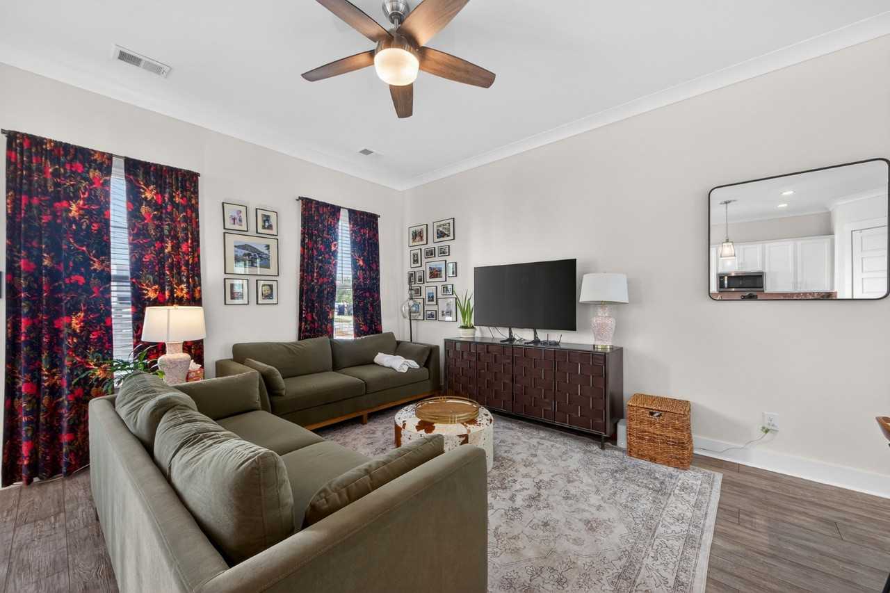 4515 Summey St - Photo 5 of 11