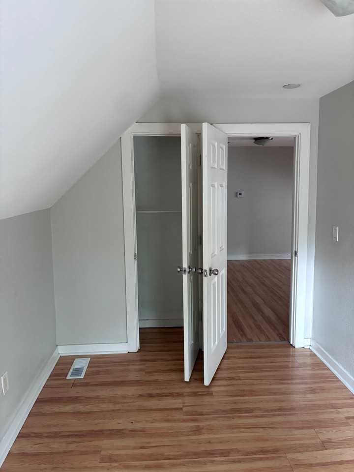 2166 S 6th St - Photo 5 of 10