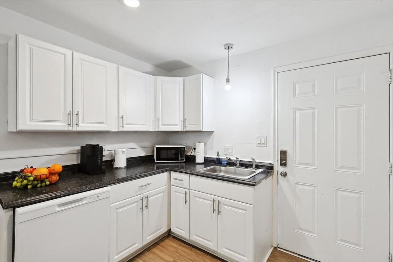 329 Blandin St #1514811P - Photo 6 of 12