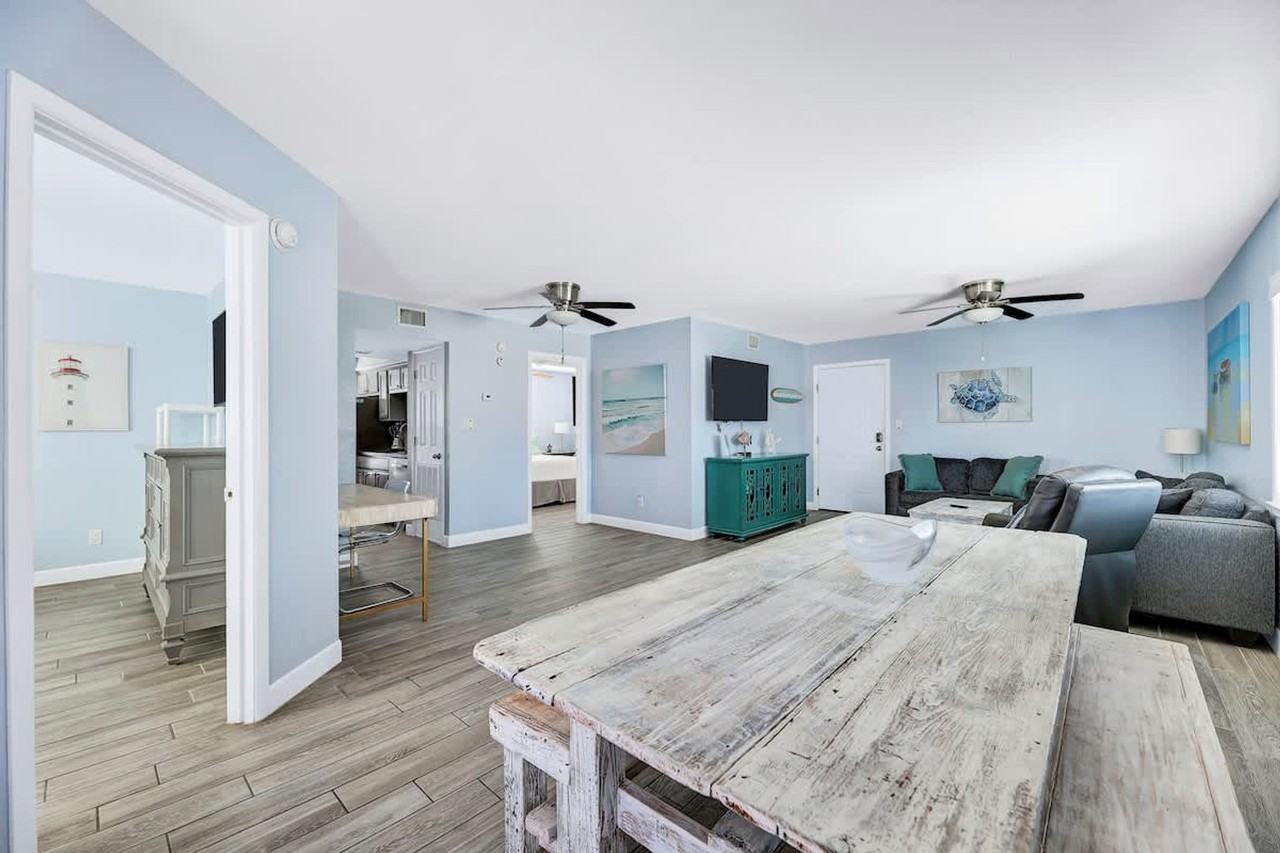 132 E Gardenia St #1515054P - Photo 6 of 24