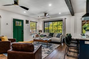 featured image of 523 Allen Rd Ne