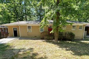 featured image of 1429 David Cir