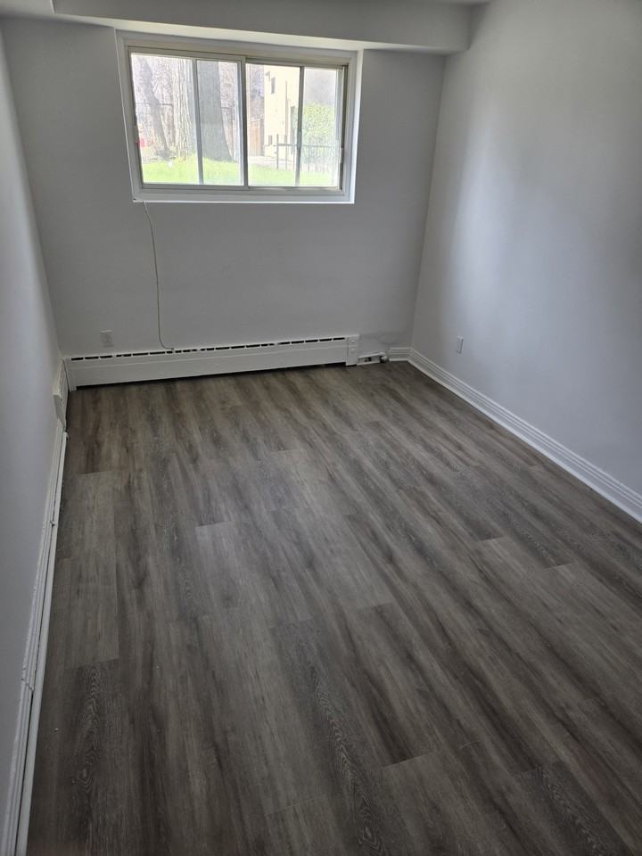 6969 30 Avenue #1 - Photo 5 of 8