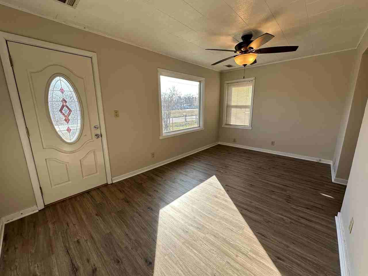 322 Old River Road Ct #7 - Photo 3 of 8