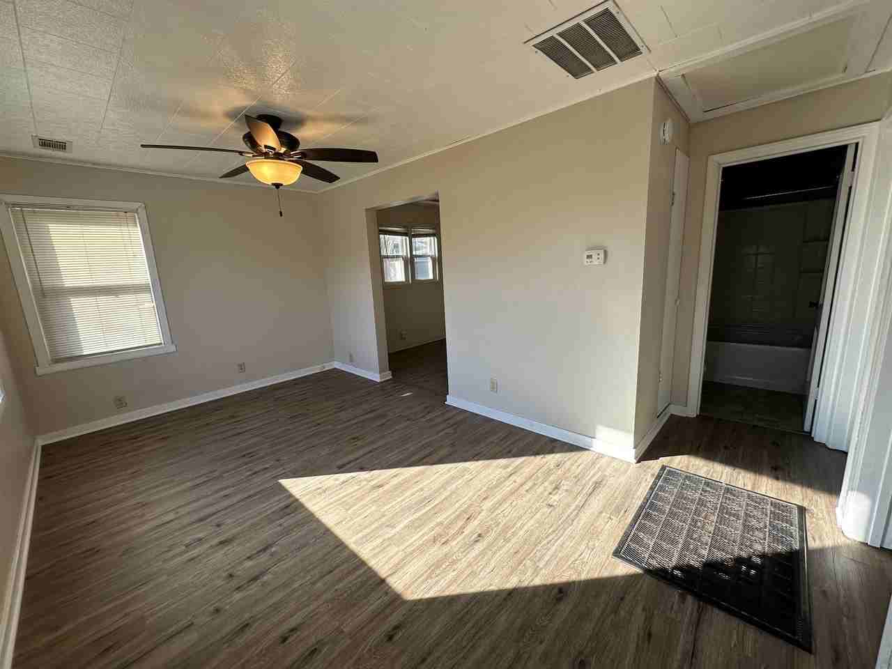 322 Old River Road Ct #7 - Photo 4 of 8